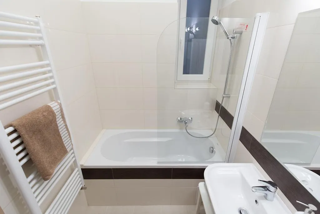Bpr Oktogon Center Apartment Budapest