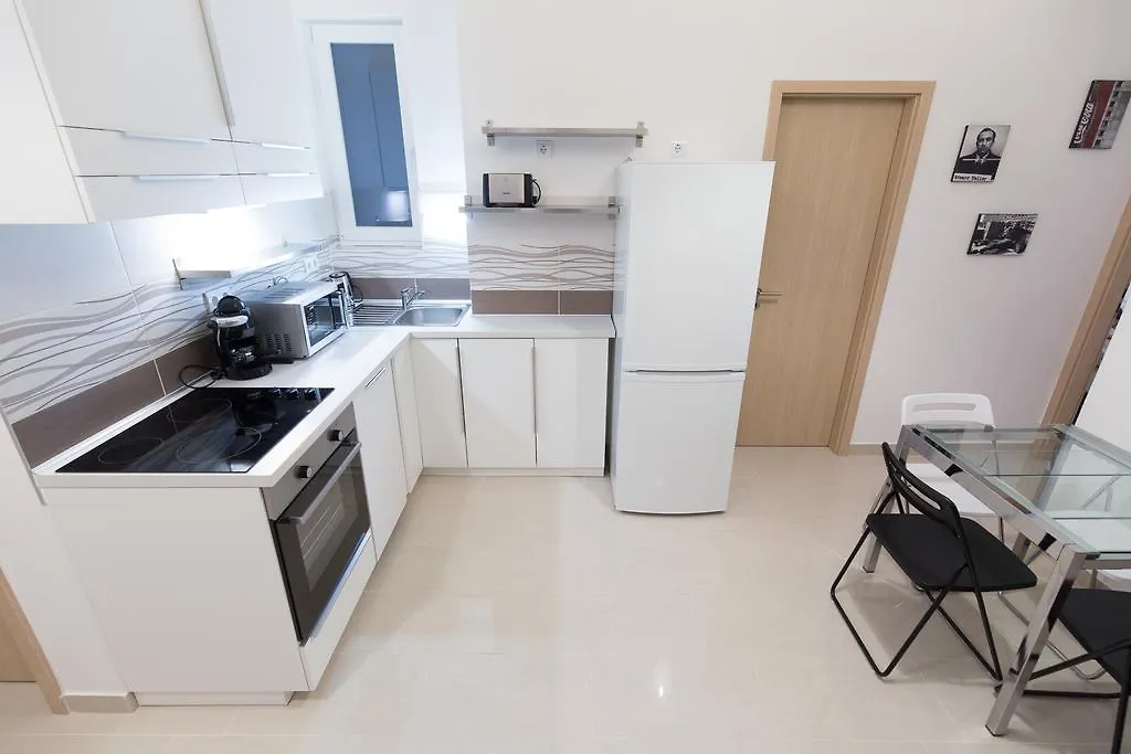 Bpr Oktogon Center Apartment Budapest